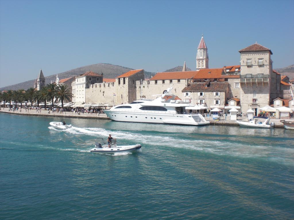 Apartments Simic Trogir Exterior foto